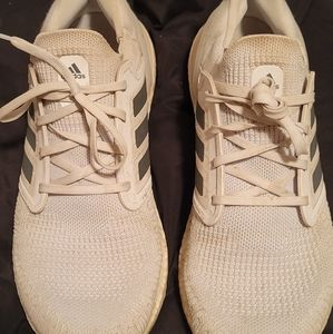 Men's Adidas Ultraboost 20. Size 10.5.